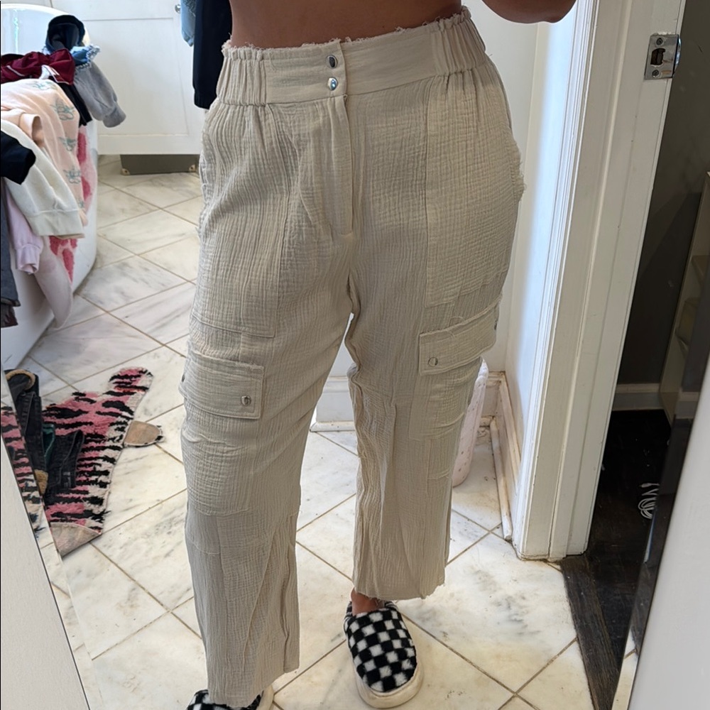 Women's Cream Cargo Pants